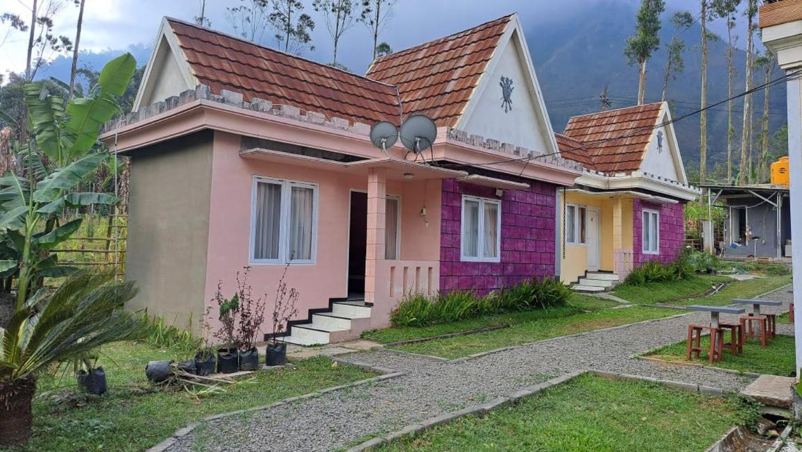 Istana Bromo Resort Eksteriør bilde